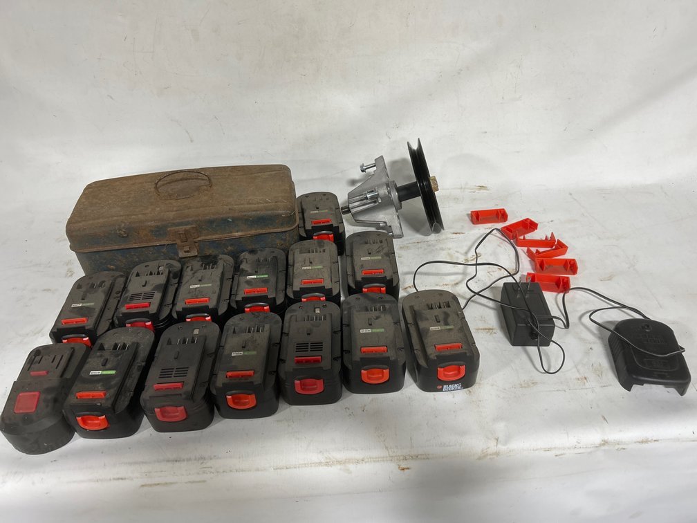 BLACK & DECKER BATTERIES