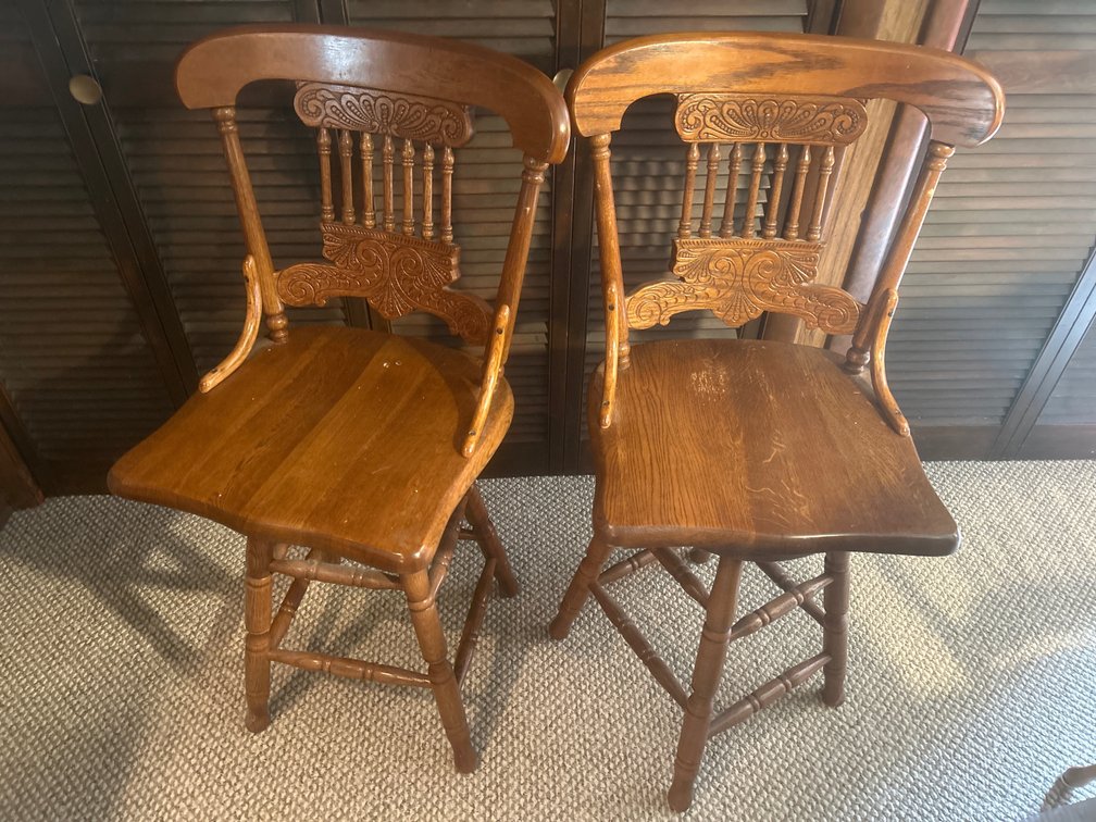STOOLS