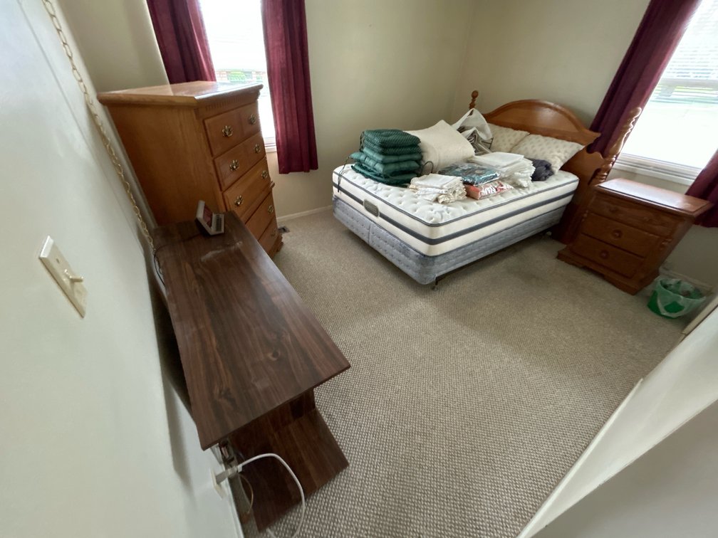 BEDROOM CONTENTS