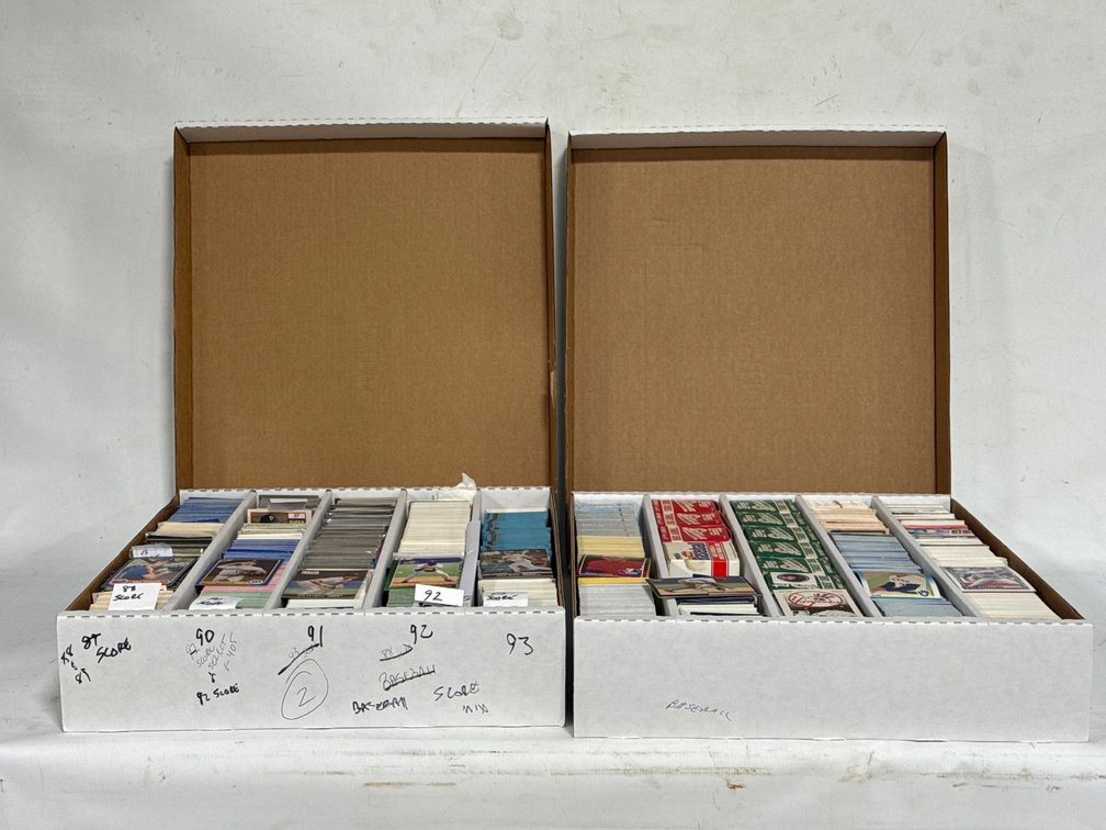 BASEBALL CARDS