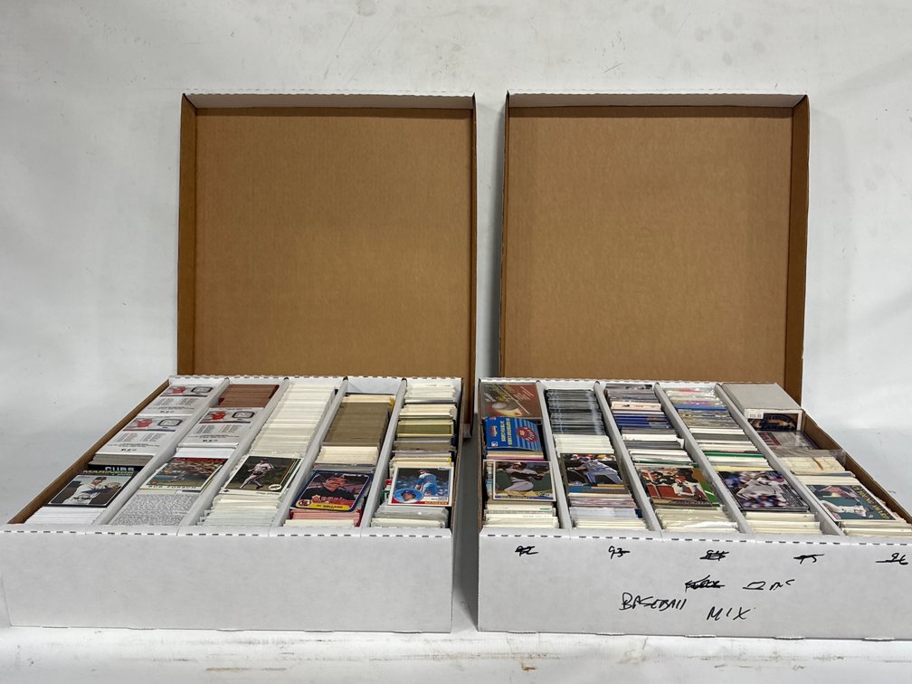 BASEBALL CARDS