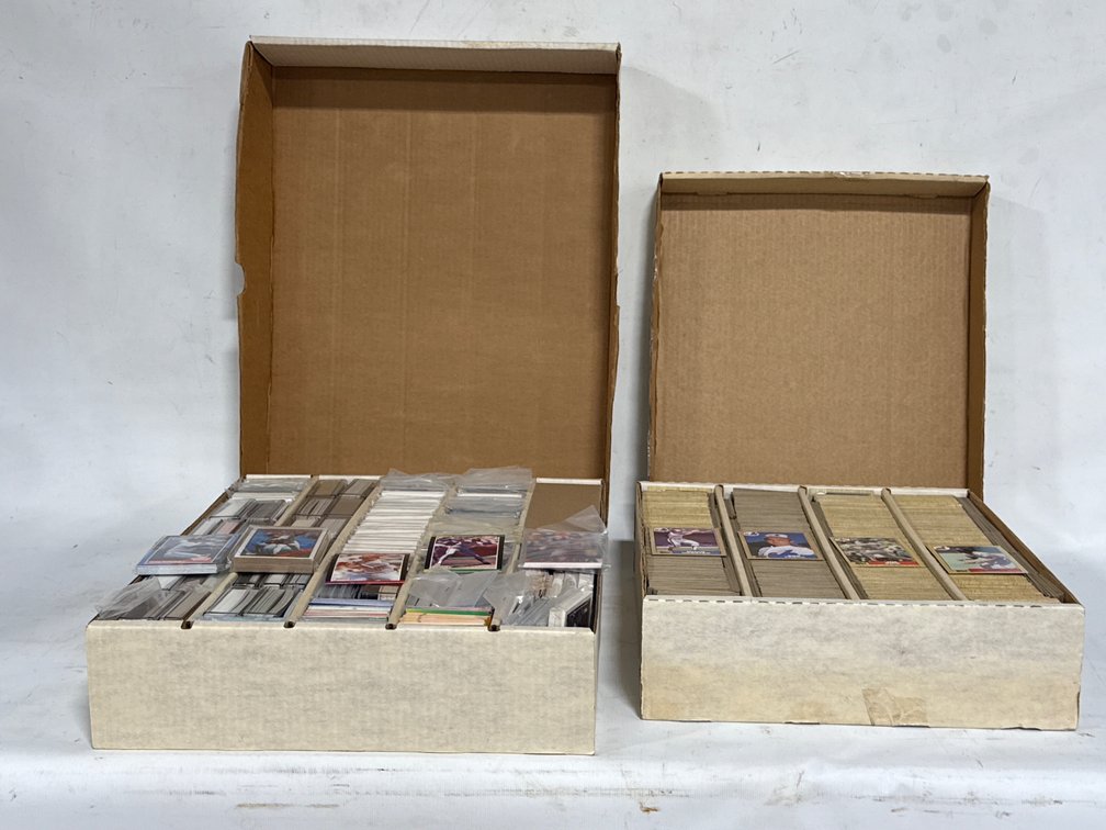 TOPPS BASEBALL CARDS