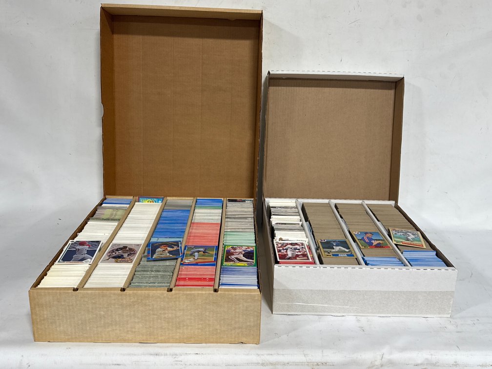 BASEBALL CARDS
