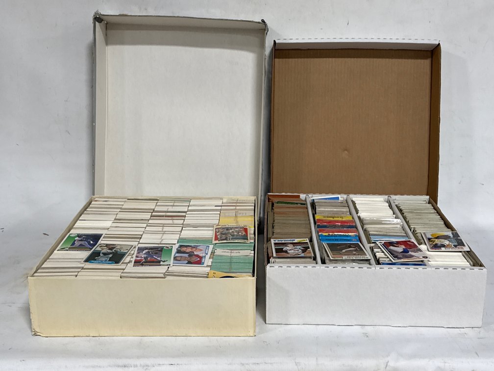 BASEBALL CARDS 