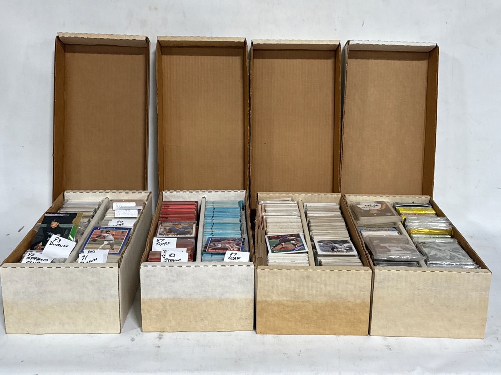 BASEBALL CARDS