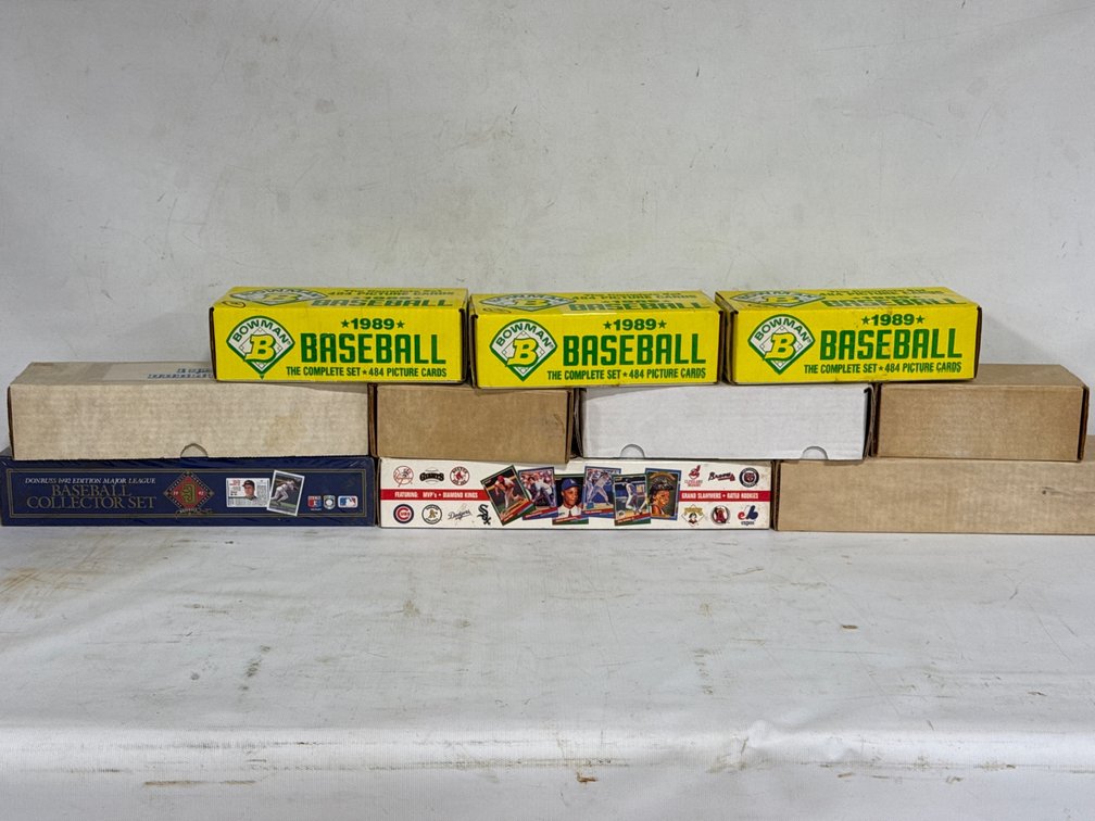 FACTORY SEALED BASEBALL CARDS