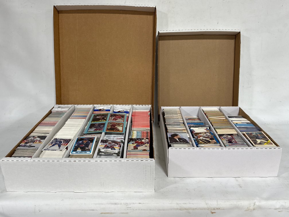 COLLECTORS CARDS