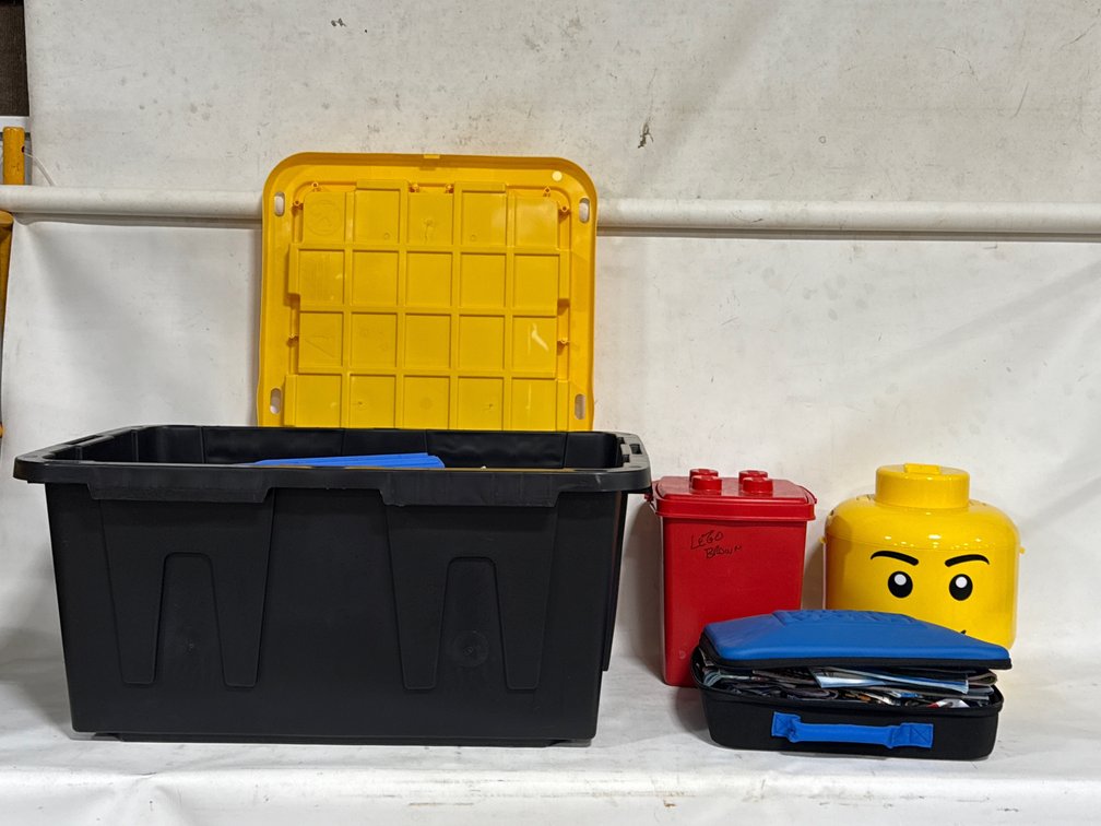 LEGOS 