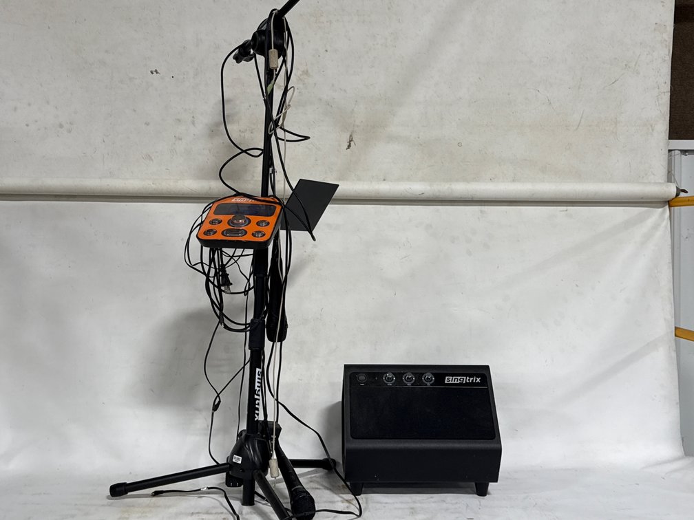 SINGTRIX KARAOKE 