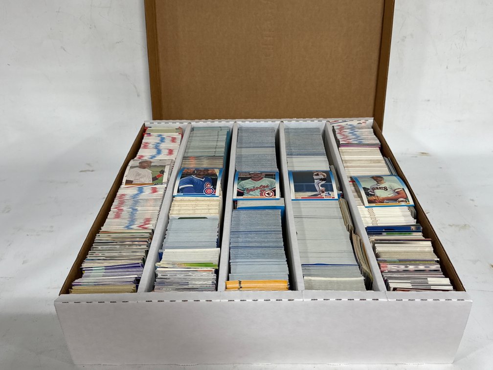 BASEBALL CARDS