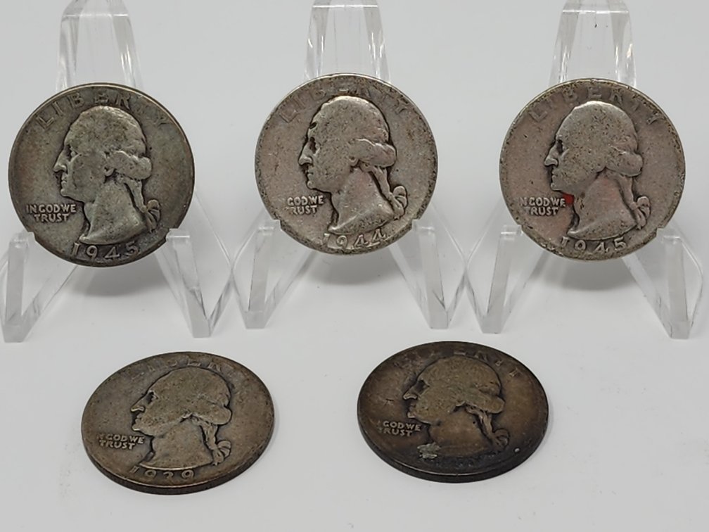 Silver Liberty Quarters (5) 1945 - 1944 - 1939 - 1940