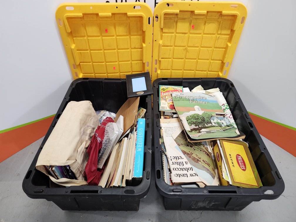 Picture Frames - Recipies and More (2 Totes Included) 