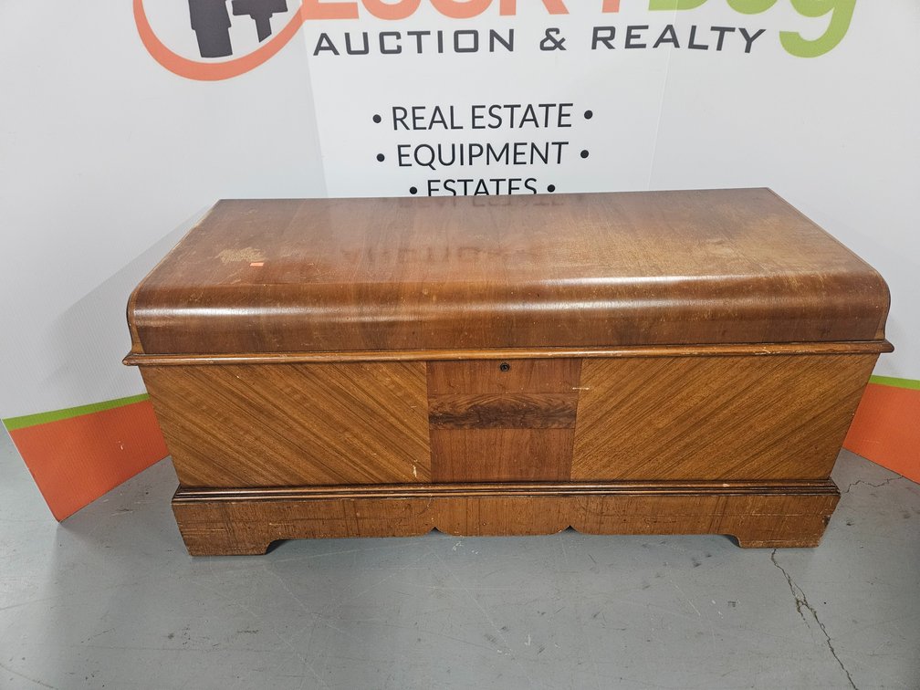 Roos Chests Cedar Chest - Measures 22" Tall × 48" Wide × 18.5" Deep