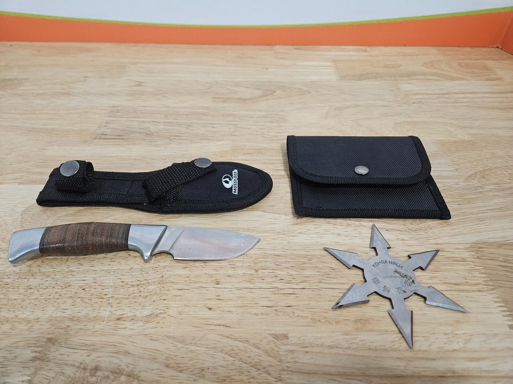  Mossy Oak Fixed Blade Knife W/Sheath 6.75" Long and Ninja Throwing Star W/Sheath 