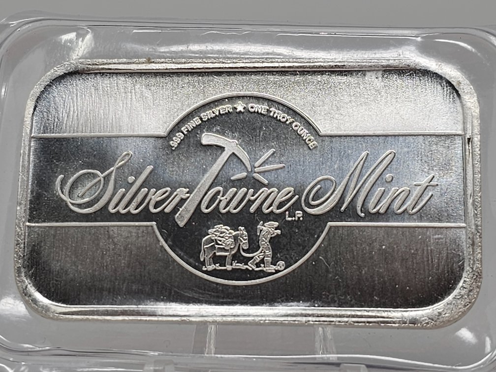 Silvertowne Mint 1 Oz .999 Silver Bar - Sealed 