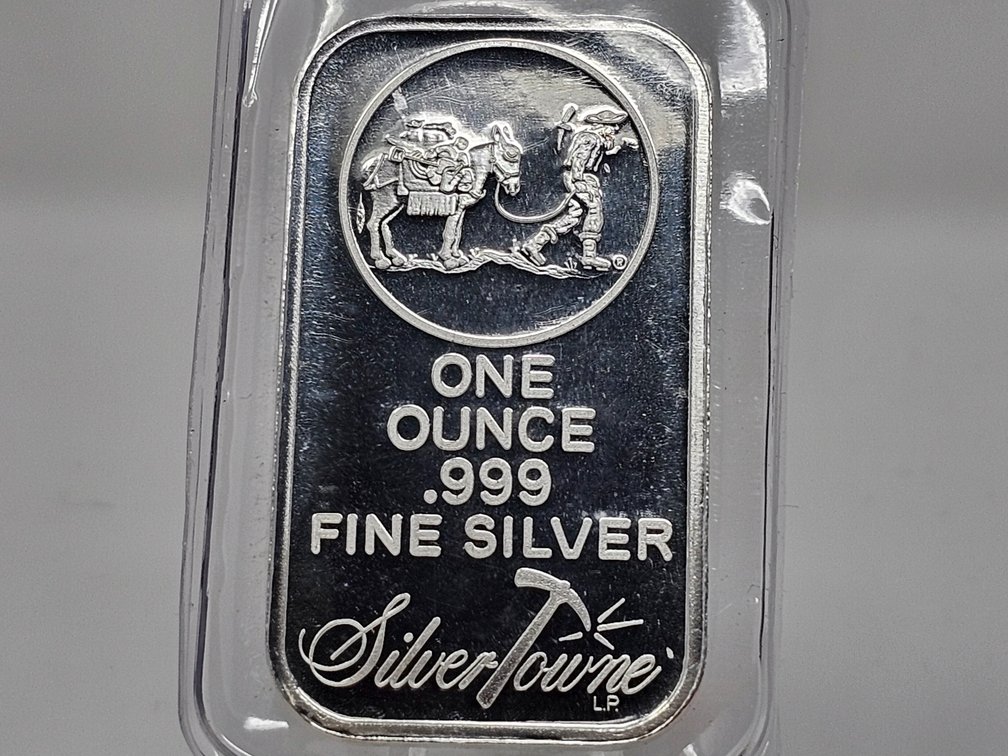 Silvertowne 1 Oz .999 Silver Bar - Sealed 