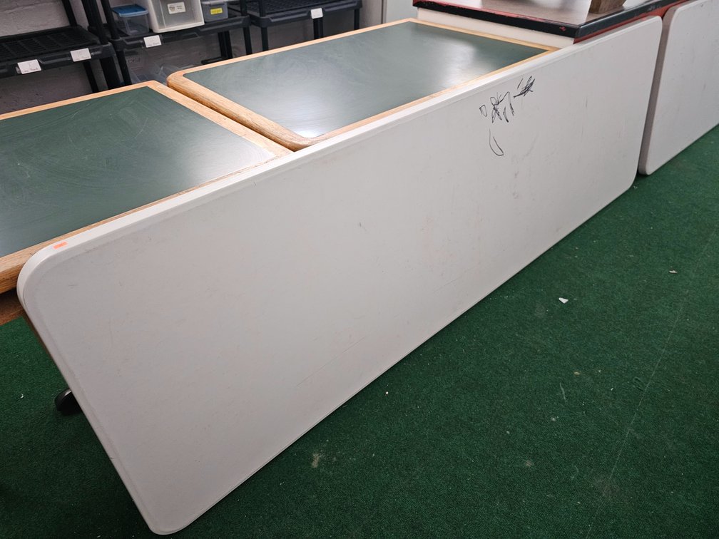 (2) 8' Fold-Out Tables 