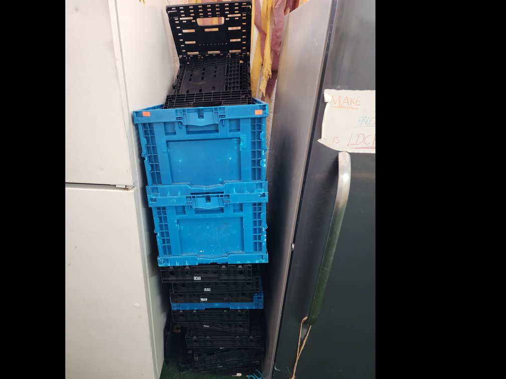 Folding Plastic Crates 14 +/- Included