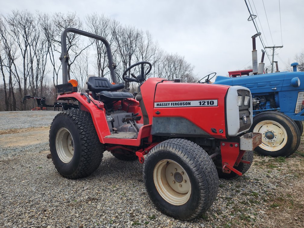 Massey Ferguson 1210 Tractor 4wd Tractor 