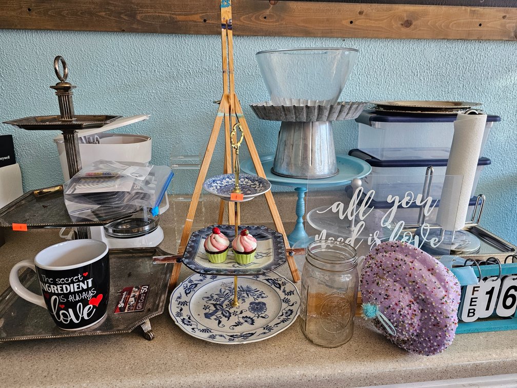 Tiered Displays - Coffee Pot - Retail Displays and More 
