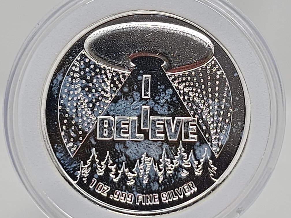 Aliens - I Believe- 1 Oz .999 Silver Round w/ Capsule 