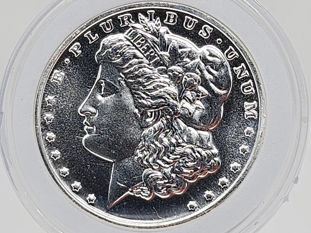 Morgan Replica 1 Oz .999 Silver Round w/ Capsule 