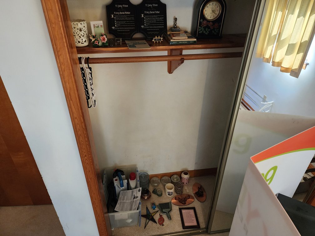 Back Room Closet Contents - Hoover Powerdash Go Portable Carpet Cleaner - Clock - Decrotive Items - Candy Dishes and More 
