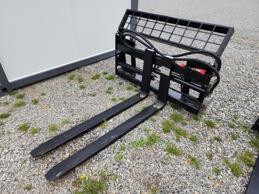 Front Mount Skid Steer Quick Attach Hydraulic ForksPallet Forks - 