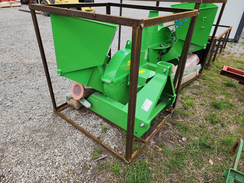 3Pt Hitch  PTO Driven Mulcher Shredder  - Mower King 