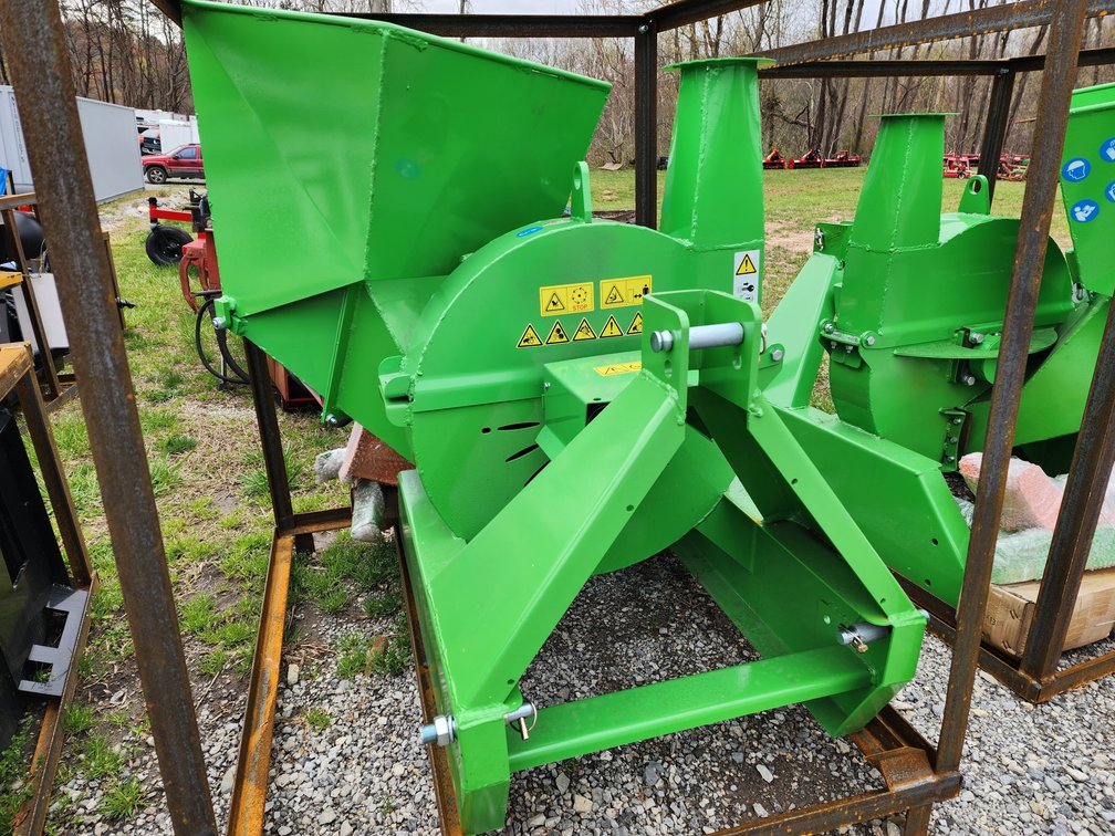 3Pt Hitch  PTO Driven Mulcher Shredder  - Mower King 