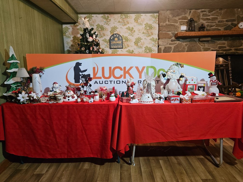 Christmas Decor Figurines - Candle Holders - Nightlights and More (Folding Tables Included 
