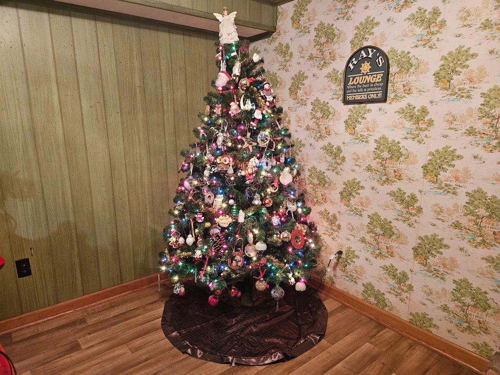 Artificial Christmas Tree W/Ornaments 76" Tall