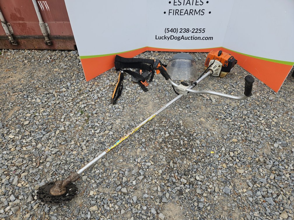 Stihl FS250 Straight Shaft Weedeater W/Shoulder Straps and Face Shield 