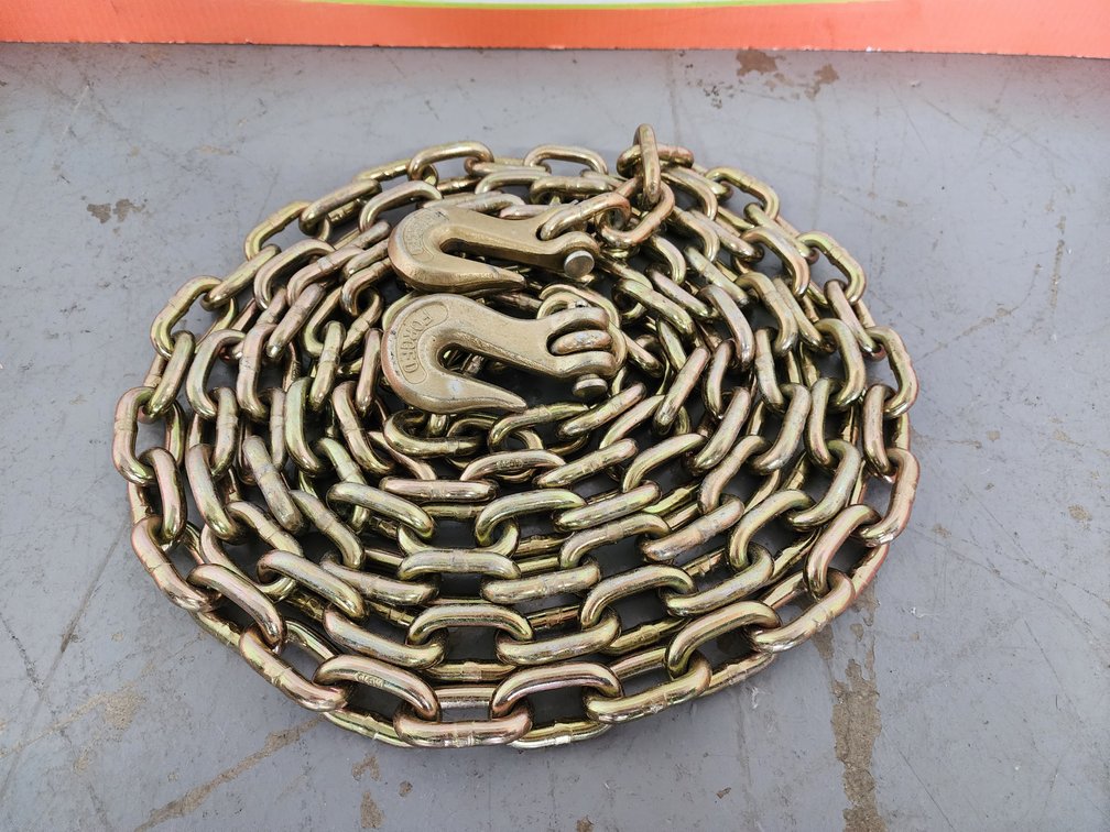 '14 Chain W/ Hooks