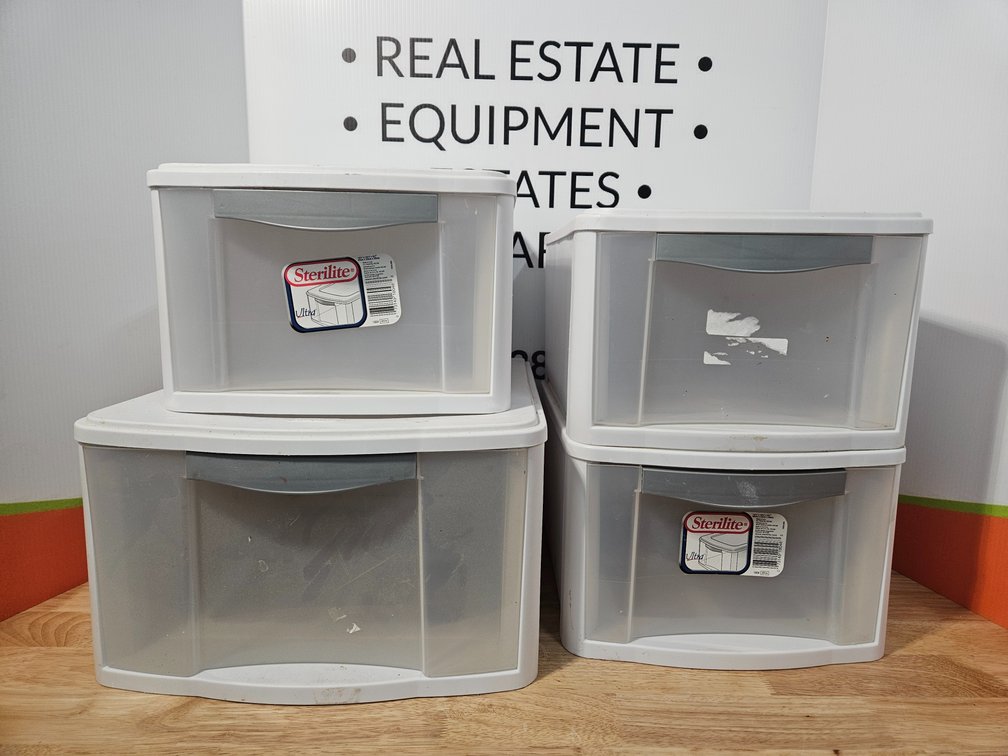 Sterilite Plastic Storage Bins 8.5"×12.5"×16.5" and 9.5"×15.5"×19" (4 Included)