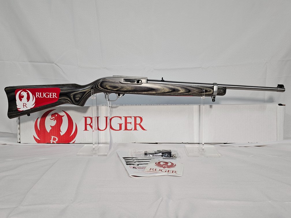 Ruger 10/22 Rifle  - 22 LR - Mag Fed w/ Box