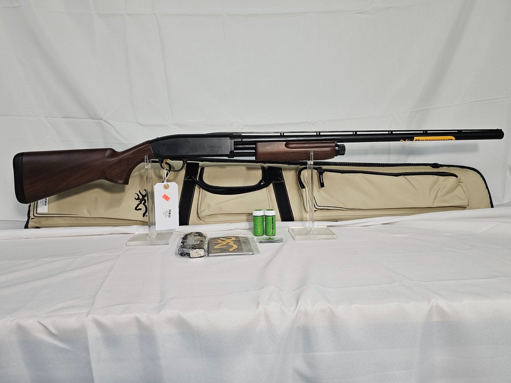 Browning BPS Pump Shotgun w/ Accessories - SN: 0559YX121