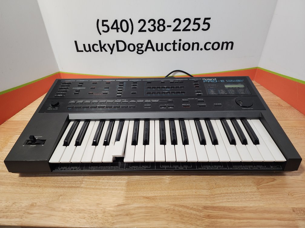 Roland Pro - E Intelligent Arranger Electric Keyboard (Turned On When Tested) 