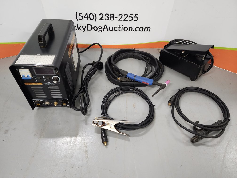 Chicago Electric Welding 165 A Inverter Tig/Stick Welder W/ Tig and Stick Leads and Foot Pedal 