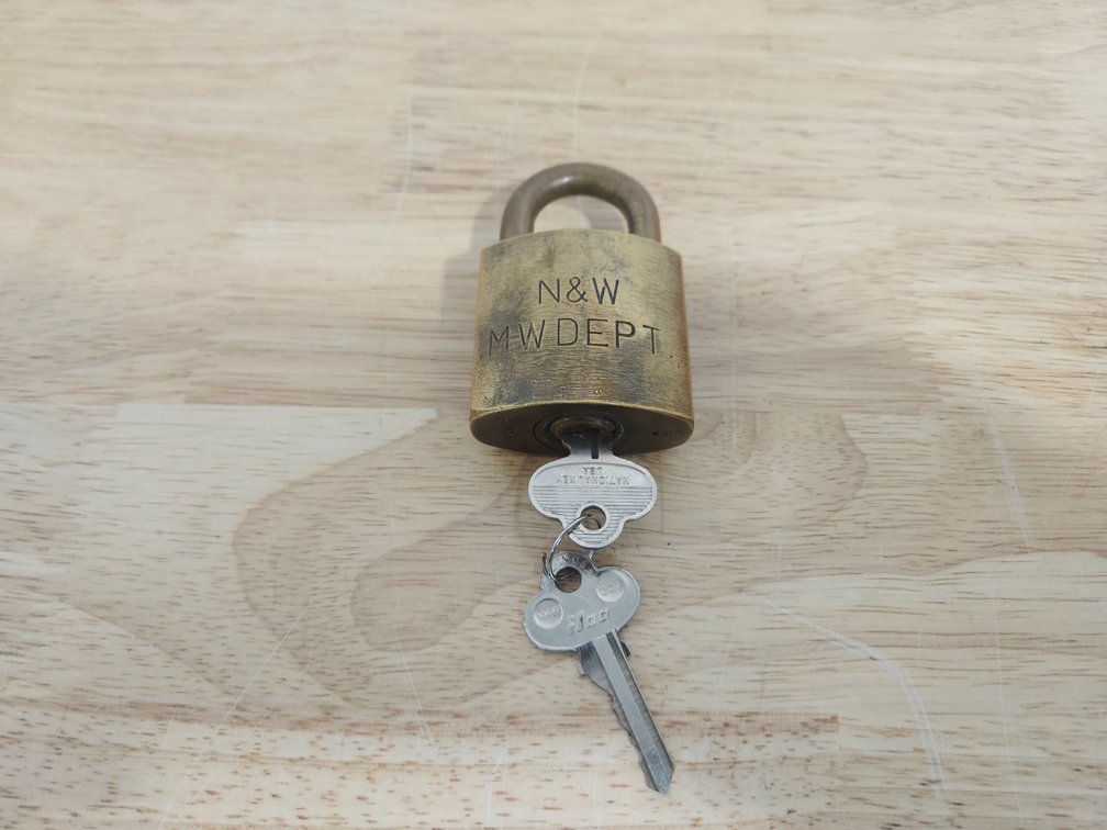Vintage N&W Railroad Brass Lock W/Keys Has MW Dept. Stamped On It (Good Working Condition)
