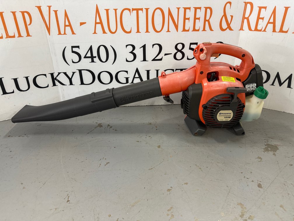 Husqvarna 125B Leaf Blower (Ran When Tested)