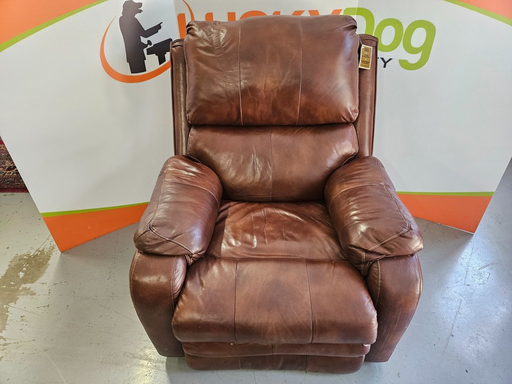 Southern Motion Inc. Electric Reclining Chair - Measures 41" Tall × 35" Wide × 38" Deep (Worked When Tested)