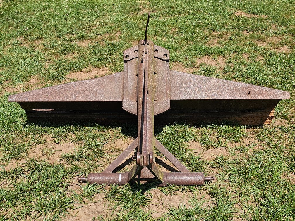 3-Pt Hitch Heavy-Duty 6' Adjustable Scraper Blade