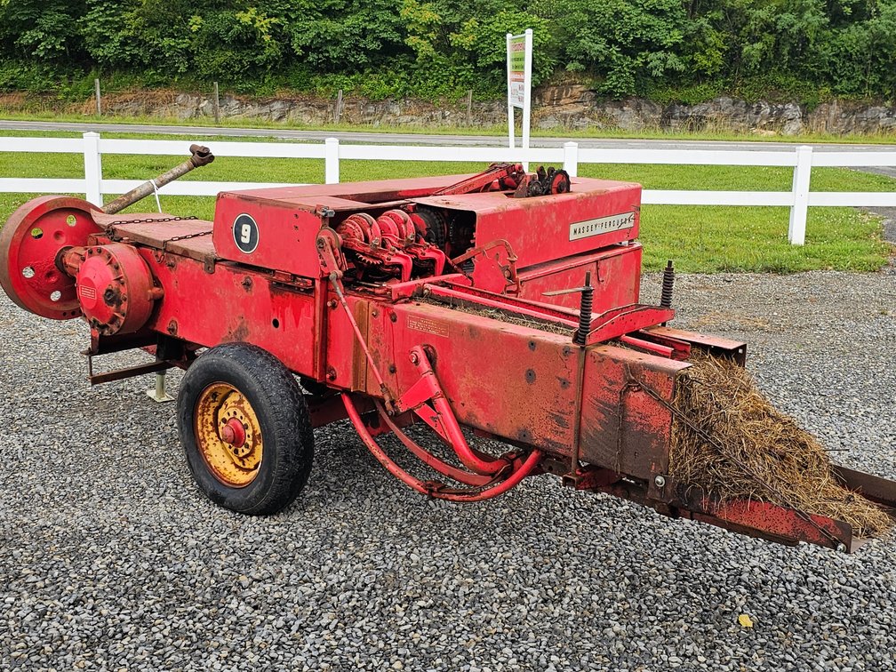 Massey Ferguson 9 Square Baler