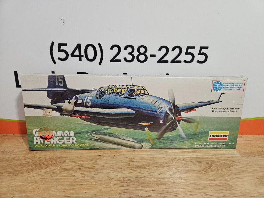Lindberg Grumman Avenger WWll Torpedo Bomber Model Airplane Dated 1975 (Sealed)