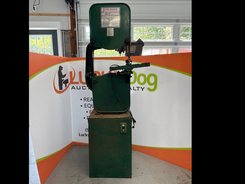Central Machinery 14” Vertical Wood Cutting Bandsaw