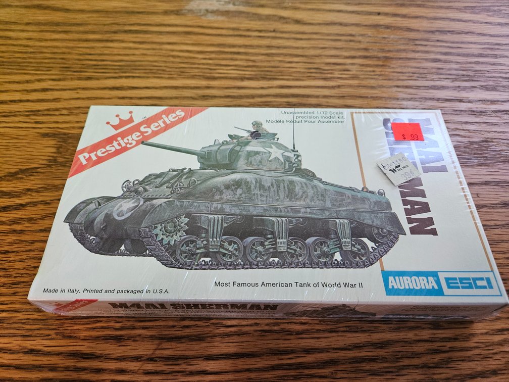 Aurora ESCI Prestige Series M4A1 Sherman Tank Model Dated 1977 (Sealed)
