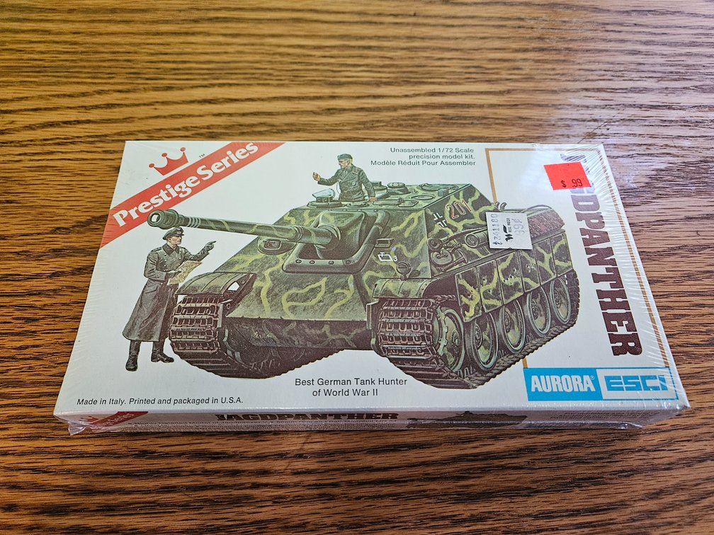 Aurora ESCI Prestige Series Jagdpanther Tank Model Dated 1977 (Sealed)