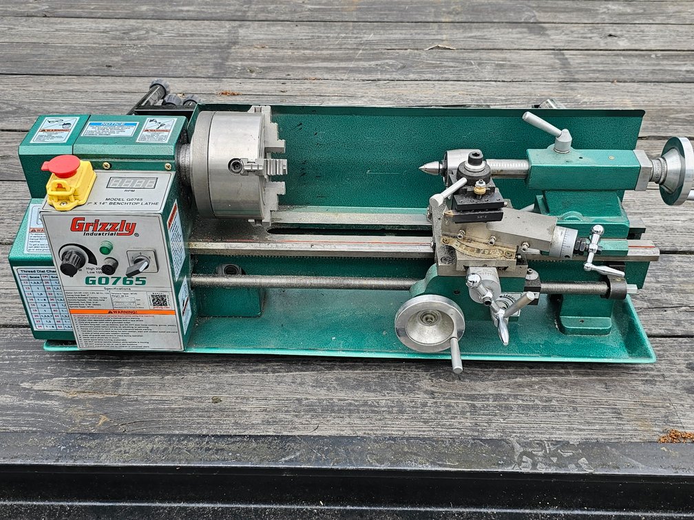 Grizzly Industrial G0765 7" x 14" Benchtop Lathe - Local Estate Piece 