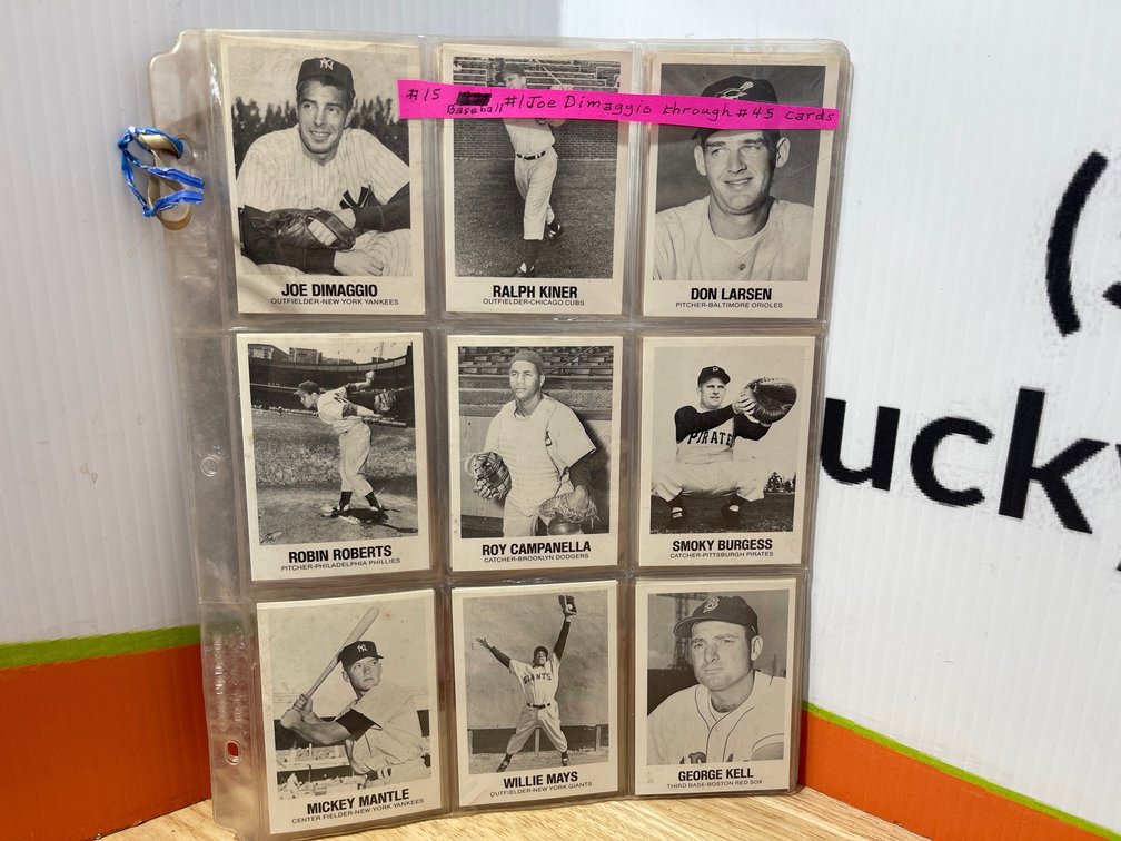 Joe Dimaggio and More Baseball Cards from 1977